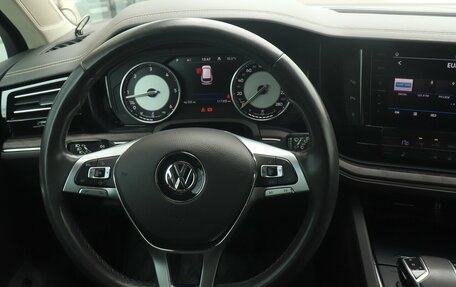 Volkswagen Touareg III, 2018 год, 4 977 000 рублей, 12 фотография