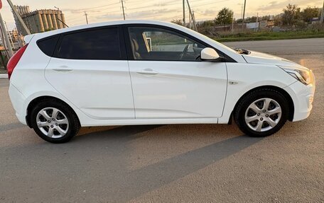 Hyundai Solaris II рестайлинг, 2015 год, 999 000 рублей, 5 фотография