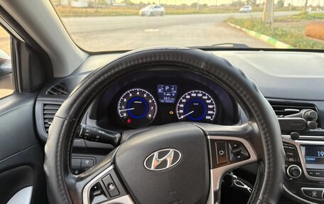 Hyundai Solaris II рестайлинг, 2015 год, 999 000 рублей, 7 фотография