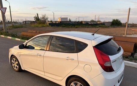 Hyundai Solaris II рестайлинг, 2015 год, 999 000 рублей, 6 фотография