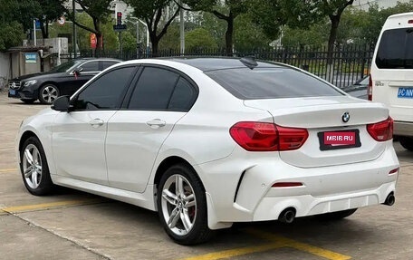 BMW 1 серия, 2022 год, 1 550 000 рублей, 4 фотография