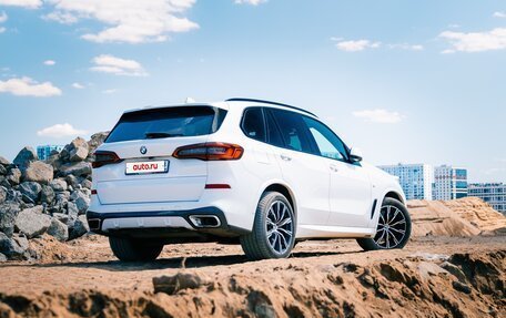 BMW X5, 2019 год, 5 900 000 рублей, 6 фотография