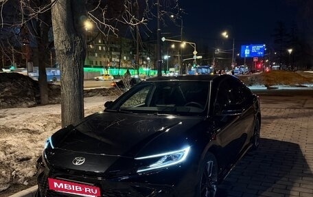 Toyota Camry, 2025 год, 4 050 000 рублей, 6 фотография