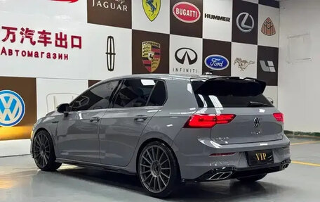 Volkswagen Golf VIII, 2023 год, 1 980 000 рублей, 4 фотография
