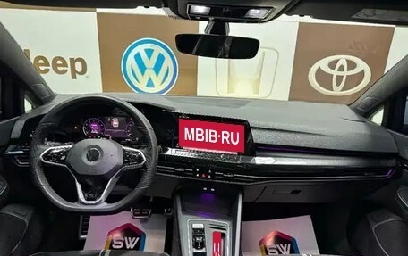 Volkswagen Golf VIII, 2023 год, 1 980 000 рублей, 11 фотография