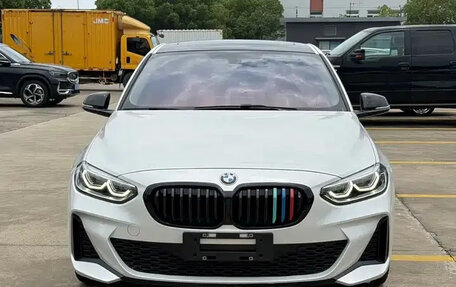 BMW 1 серия, 2022 год, 1 700 300 рублей, 2 фотография