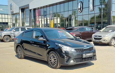 KIA Rio IV, 2021 год, 1 700 000 рублей, 3 фотография