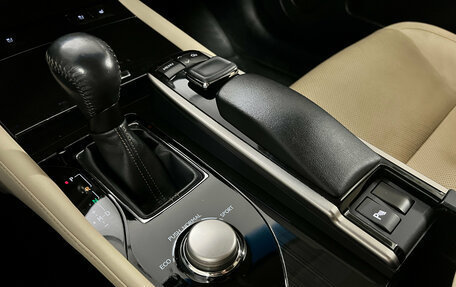 Lexus GS IV рестайлинг, 2012 год, 2 099 000 рублей, 16 фотография