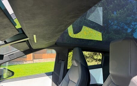Tesla Cybertruck, 2024 год, 11 990 000 рублей, 8 фотография