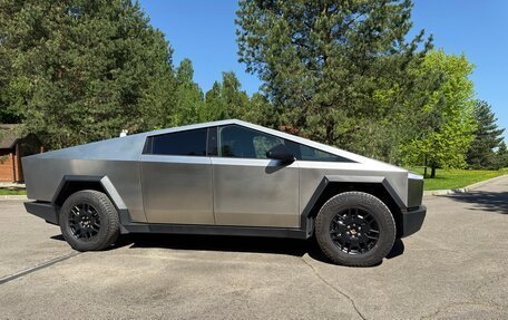 Tesla Cybertruck, 2024 год, 11 990 000 рублей, 32 фотография