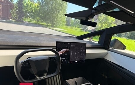 Tesla Cybertruck, 2024 год, 11 990 000 рублей, 33 фотография