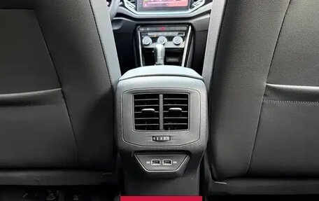 Volkswagen T-Roc I, 2021 год, 1 570 300 рублей, 14 фотография