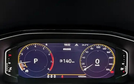 Volkswagen T-Roc I, 2021 год, 1 570 300 рублей, 15 фотография