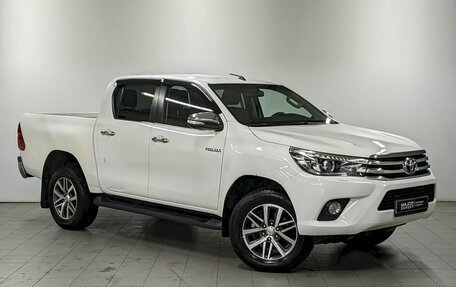Toyota Hilux VIII, 2015 год, 2 490 000 рублей, 3 фотография
