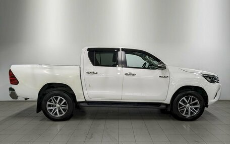 Toyota Hilux VIII, 2015 год, 2 490 000 рублей, 4 фотография