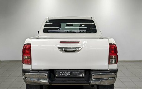 Toyota Hilux VIII, 2015 год, 2 490 000 рублей, 6 фотография