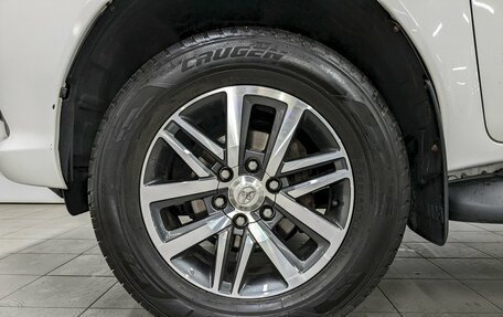 Toyota Hilux VIII, 2015 год, 2 490 000 рублей, 18 фотография