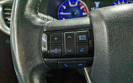 Toyota Hilux VIII, 2015 год, 2 490 000 рублей, 27 фотография