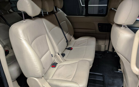 Hyundai H-1 II рестайлинг, 2017 год, 2 990 000 рублей, 17 фотография