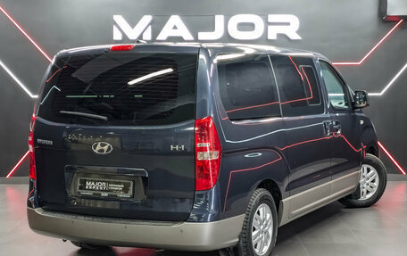 Hyundai H-1 II рестайлинг, 2017 год, 2 990 000 рублей, 5 фотография