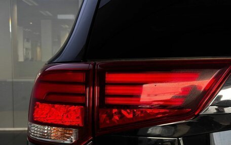 Mitsubishi Outlander III рестайлинг 3, 2018 год, 1 950 000 рублей, 12 фотография