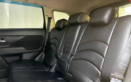 Mitsubishi Outlander III рестайлинг 3, 2018 год, 1 950 000 рублей, 15 фотография