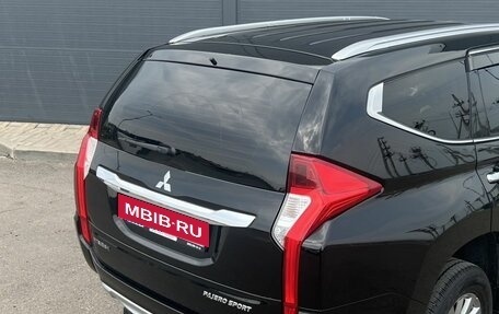 Mitsubishi Pajero Sport III рестайлинг, 2017 год, 2 570 000 рублей, 8 фотография