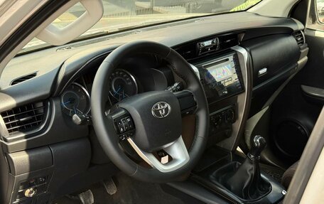 Toyota Fortuner II, 2018 год, 2 340 000 рублей, 14 фотография
