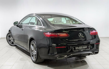 Mercedes-Benz E-Класс, 2020 год, 4 150 000 рублей, 7 фотография