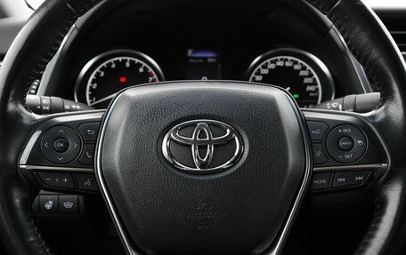 Toyota Camry, 2018 год, 2 790 000 рублей, 13 фотография