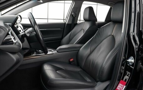 Toyota Camry, 2018 год, 2 790 000 рублей, 9 фотография