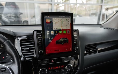 Mitsubishi Outlander III рестайлинг 3, 2019 год, 2 049 000 рублей, 13 фотография