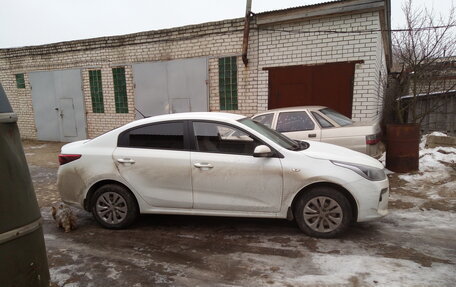 KIA Rio IV, 2018 год, 1 600 000 рублей, 2 фотография