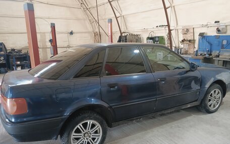 Audi 80, 1993 год, 140 000 рублей, 3 фотография