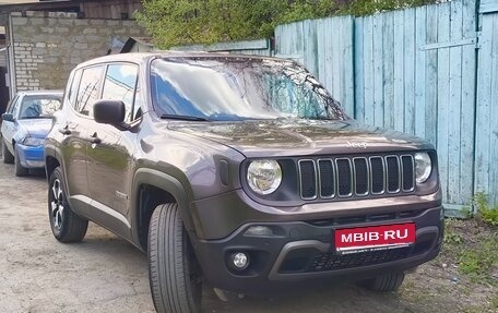 Jeep Renegade I рестайлинг, 2018 год, 1 750 000 рублей, 1 фотография