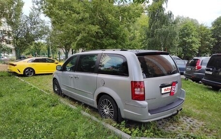 Chrysler Voyager IV, 2008 год, 1 555 000 рублей, 8 фотография