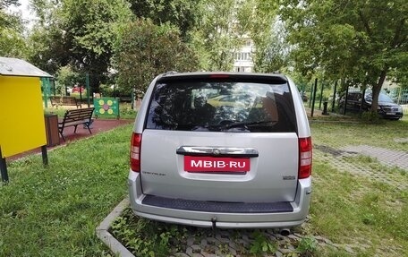 Chrysler Voyager IV, 2008 год, 1 555 000 рублей, 7 фотография