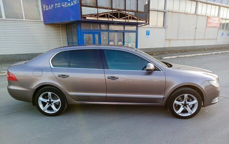 Skoda Superb III рестайлинг, 2012 год, 1 100 000 рублей, 3 фотография
