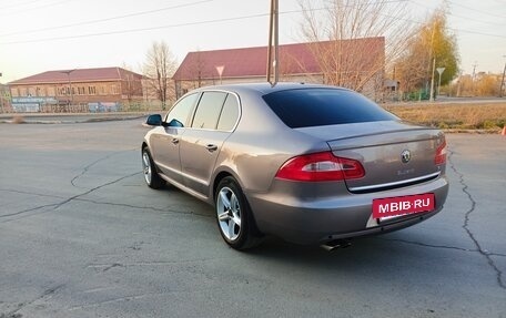 Skoda Superb III рестайлинг, 2012 год, 1 100 000 рублей, 5 фотография