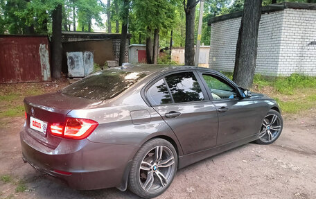 BMW 3 серия, 2014 год, 1 360 000 рублей, 5 фотография