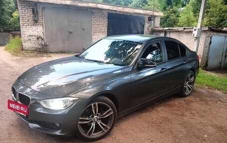 BMW 3 серия, 2014 год, 1 360 000 рублей, 2 фотография