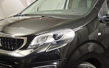 Peugeot Traveller I, 2021 год, 2 600 000 рублей, 8 фотография