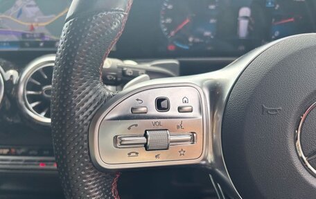 Mercedes-Benz GLB, 2023 год, 2 010 000 рублей, 10 фотография