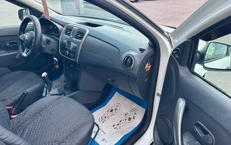 Renault Logan II, 2019 год, 549 999 рублей, 12 фотография