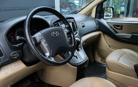 Hyundai H-1 II рестайлинг, 2016 год, 2 490 000 рублей, 14 фотография