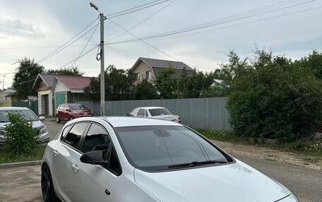 Opel Astra J, 2011 год, 620 000 рублей, 4 фотография