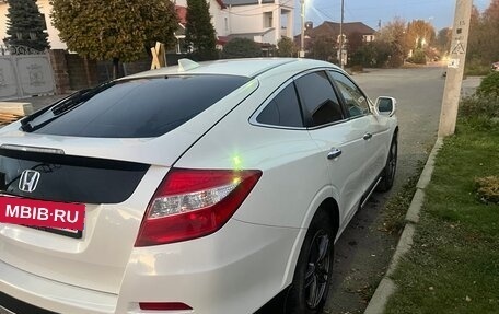 Honda Crosstour I рестайлинг, 2014 год, 1 900 000 рублей, 10 фотография