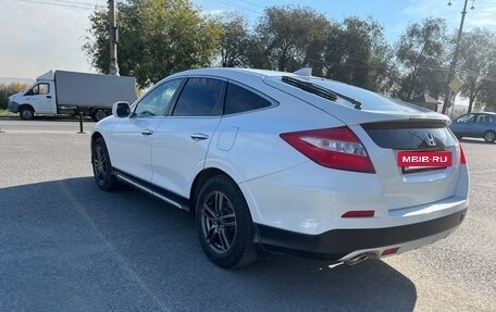 Honda Crosstour I рестайлинг, 2014 год, 1 900 000 рублей, 8 фотография