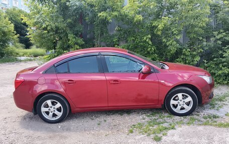 Chevrolet Cruze II, 2010 год, 620 000 рублей, 6 фотография
