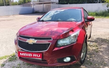 Chevrolet Cruze II, 2010 год, 620 000 рублей, 2 фотография